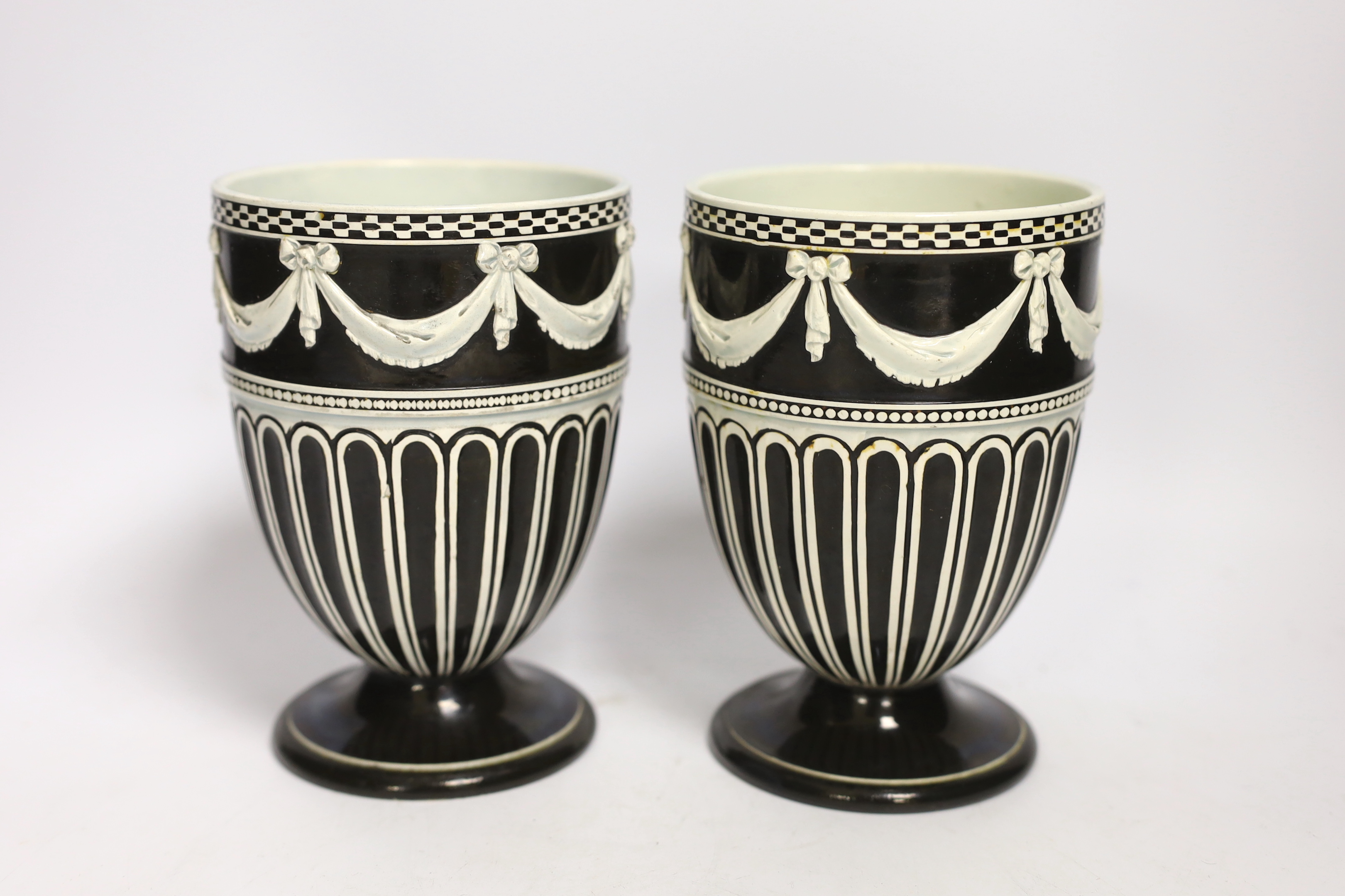 A pair of early 19th century Wedgwood creamware (pearlware) vases, 15.5cm